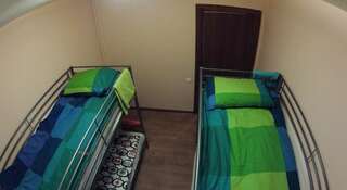 Гостиница Серпейка Хостел Серпухов Кровать в общем четырехместном номере для мужчин-3