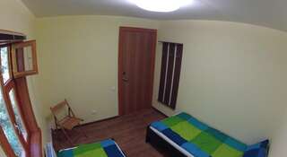 Гостиница Серпейка Хостел Серпухов Кровать в общем номере с 2 кроватями-2